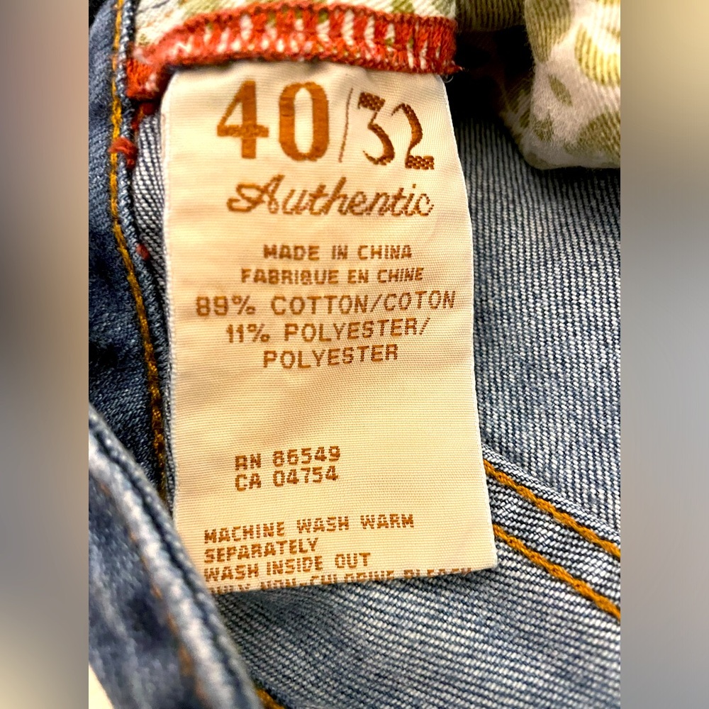 Tommy Bahama Jeans - Picture 10 of 10